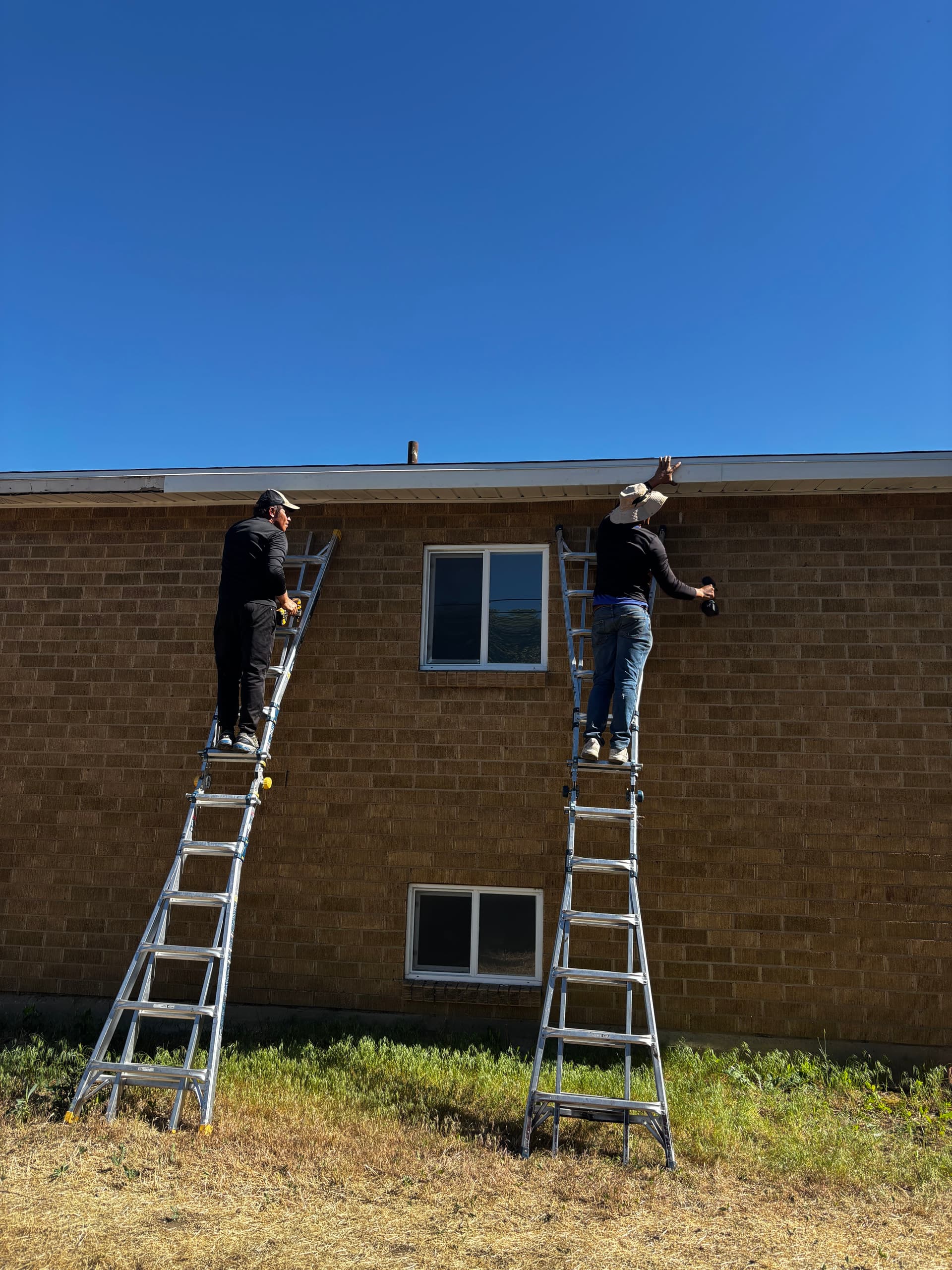 Soffit and Fascia Replacement on a Murray Home image