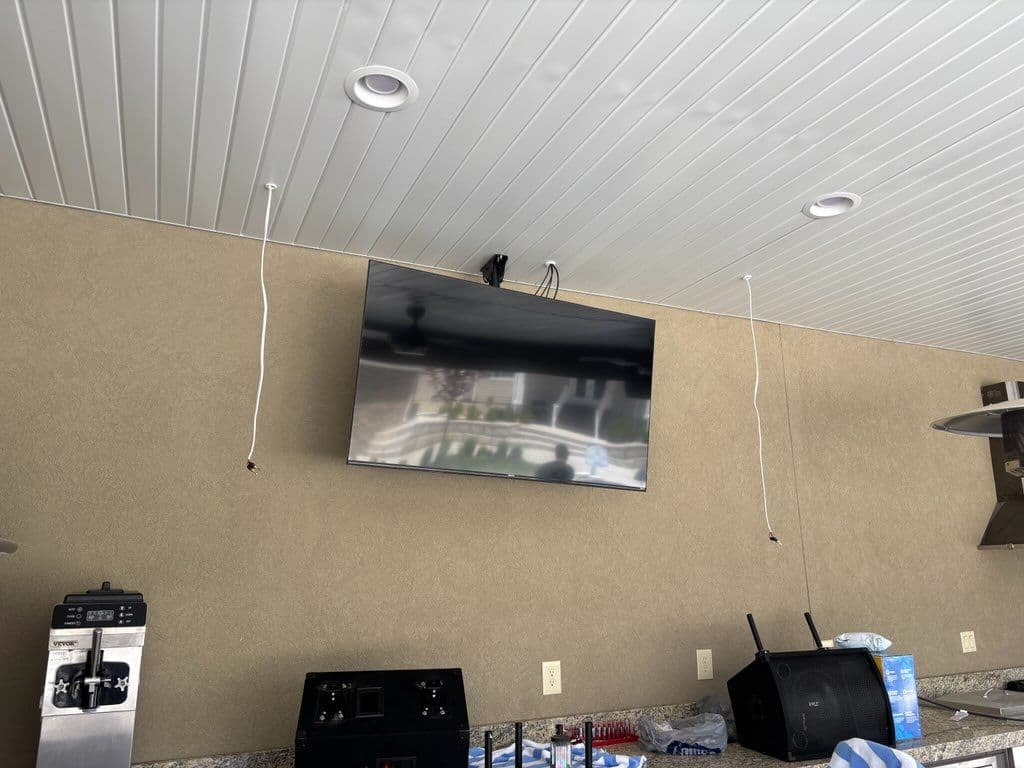 Gallery photos for Outdoor Living Upgrade with Soffit in Eagle Mountain: Image #1