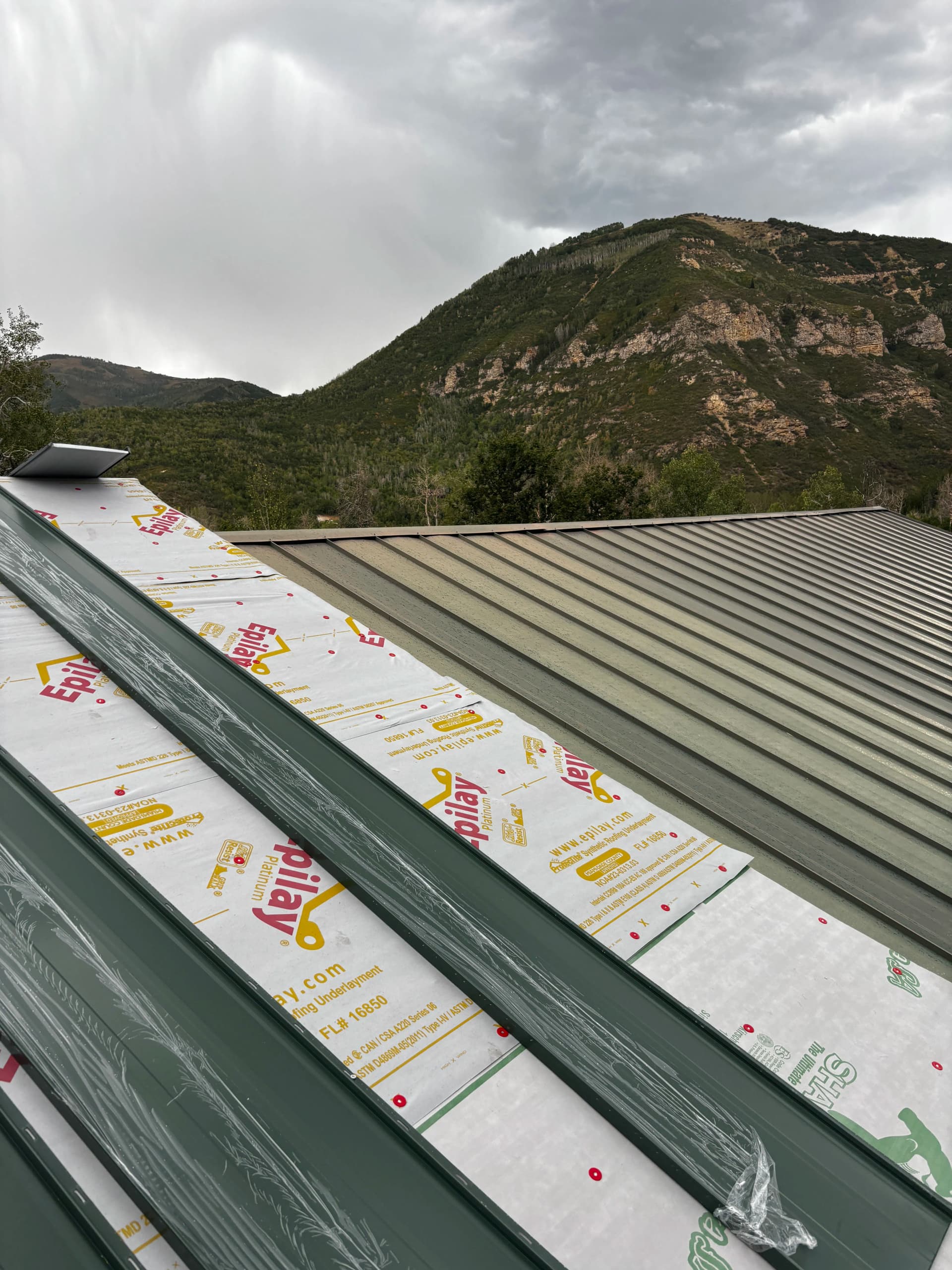 Gallery photos for Standing Seam Metal Roofing Install in Utah County: Image #2